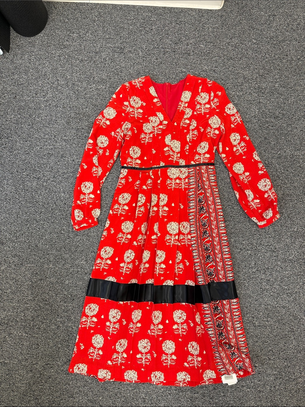 Viva Vena Red Floral Long-Sleeve V-Neck Midi Dress